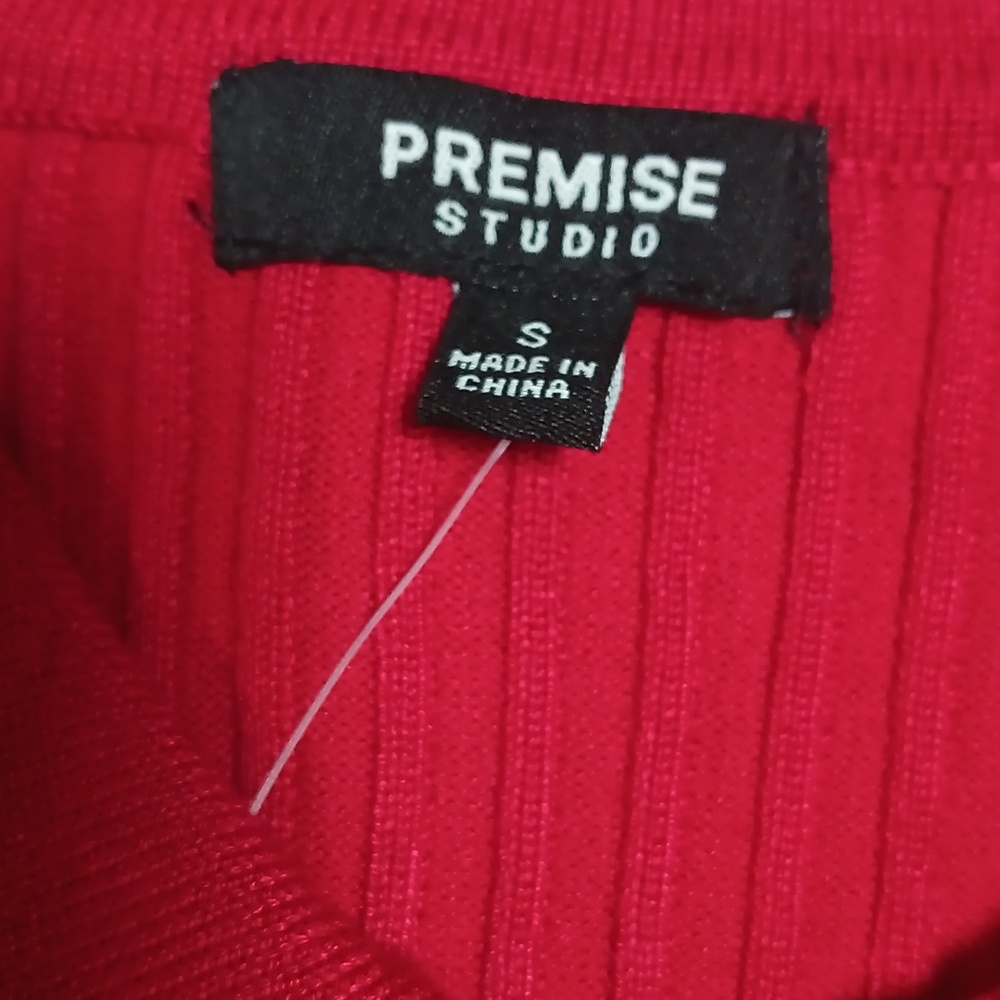 Premise Ribbed V Neck Sweater Red - Picture 5 of 8